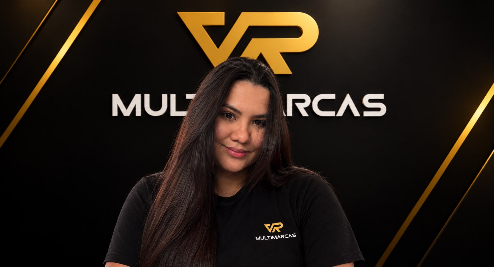 Rosiely, vendedora do Grupo VR Multimarcas